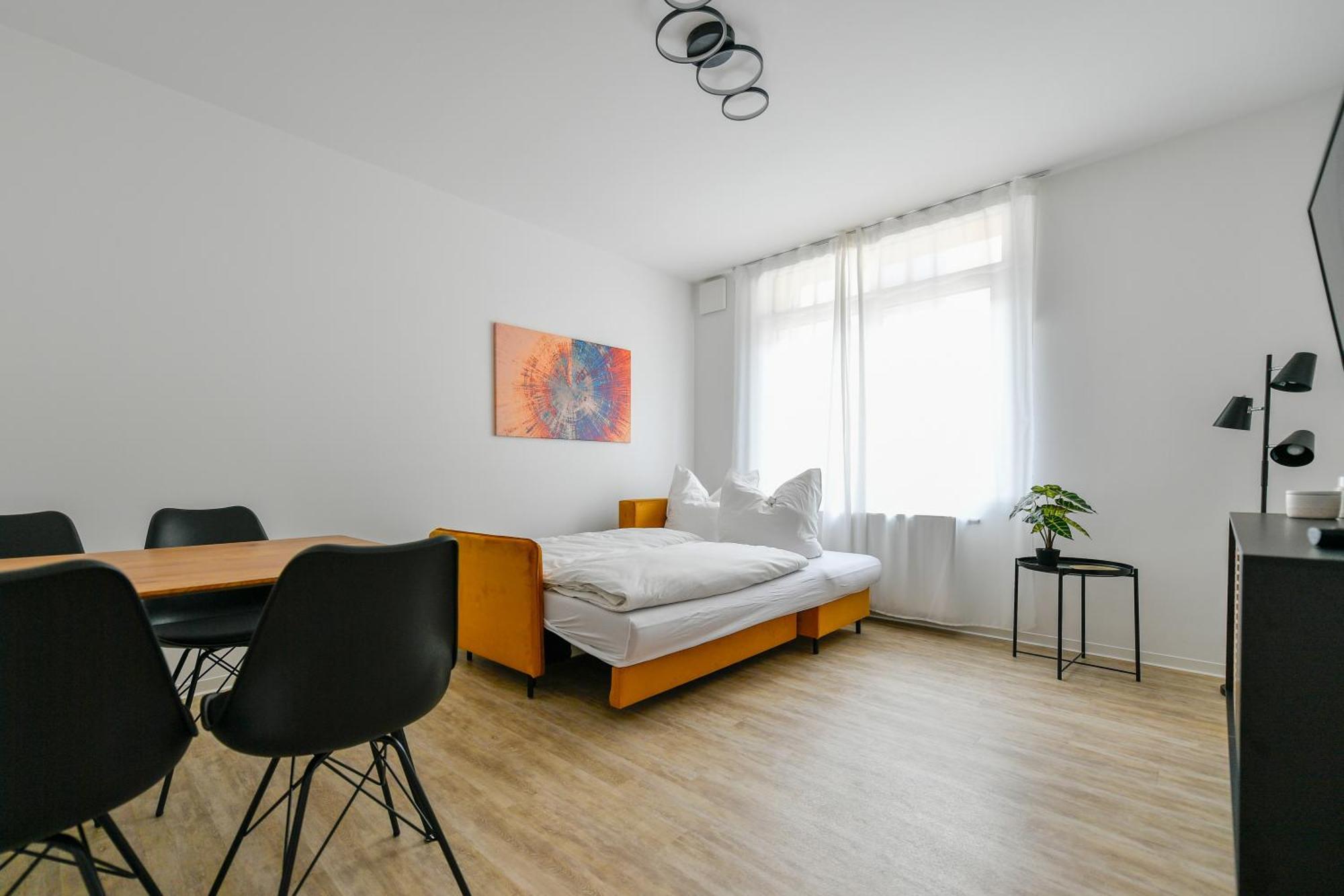 Ferienwohnungen Am Theater - Modern, Zentral Und Ruhig Mit Kueche, Waschtrockner, Netflix, Wlan Und Parkplatz- 2 Zimmer, 52 Qm Котбус Номер фото